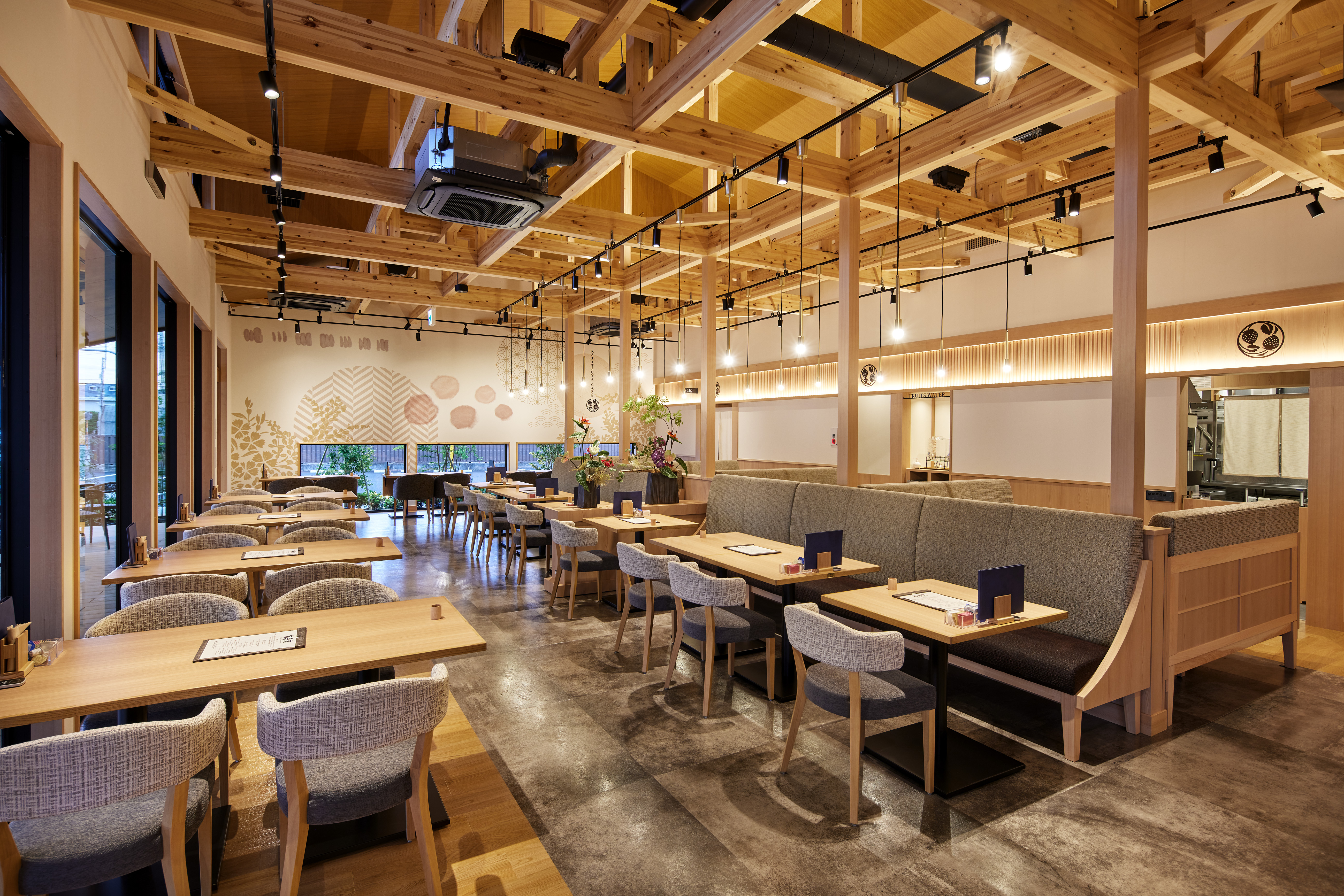 果実屋珈琲 調布深大寺店（カフェ（新業態1号店））の写真 5