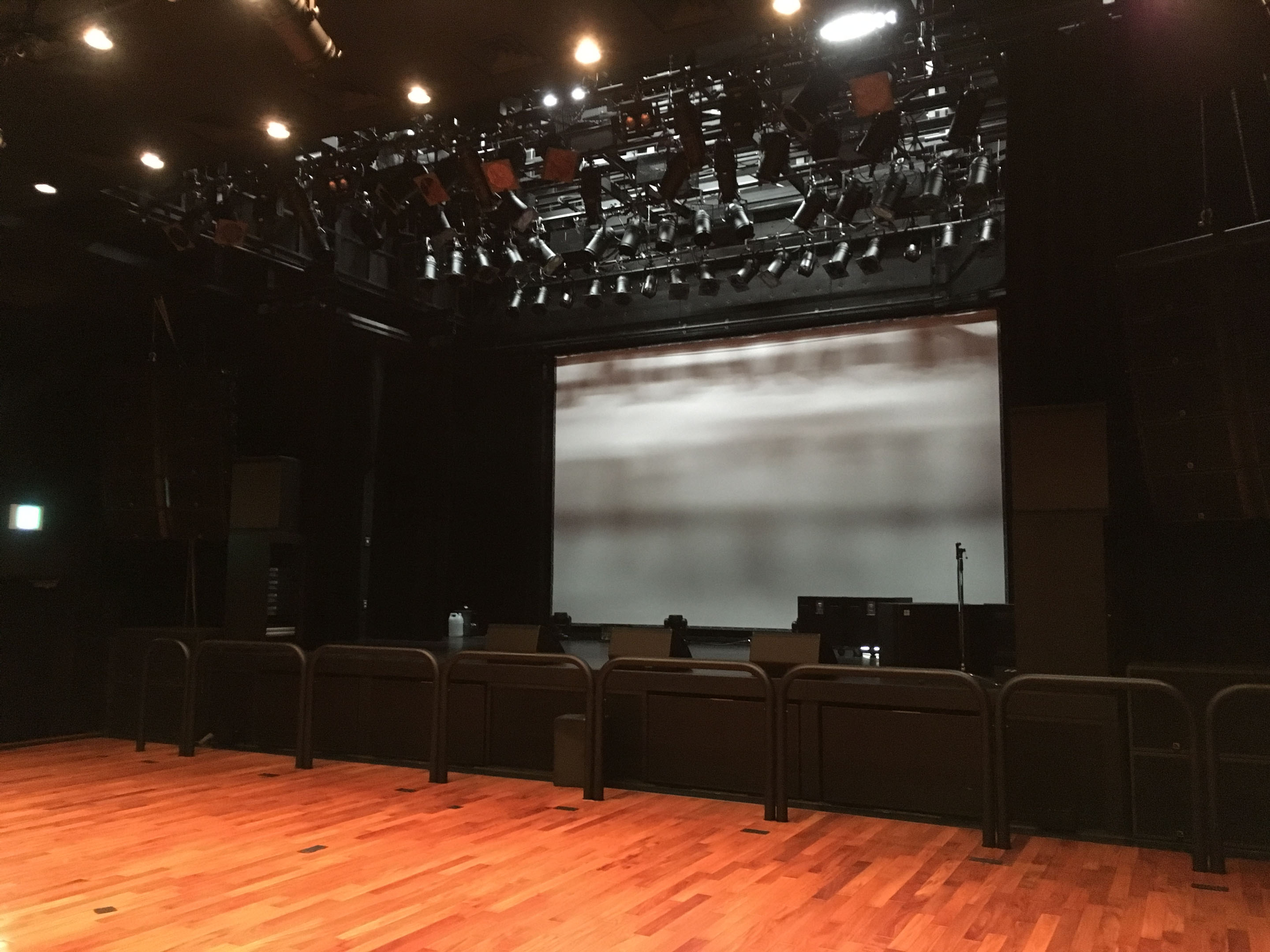 ライズビル（WWWX）（ライブハウス）の写真 5