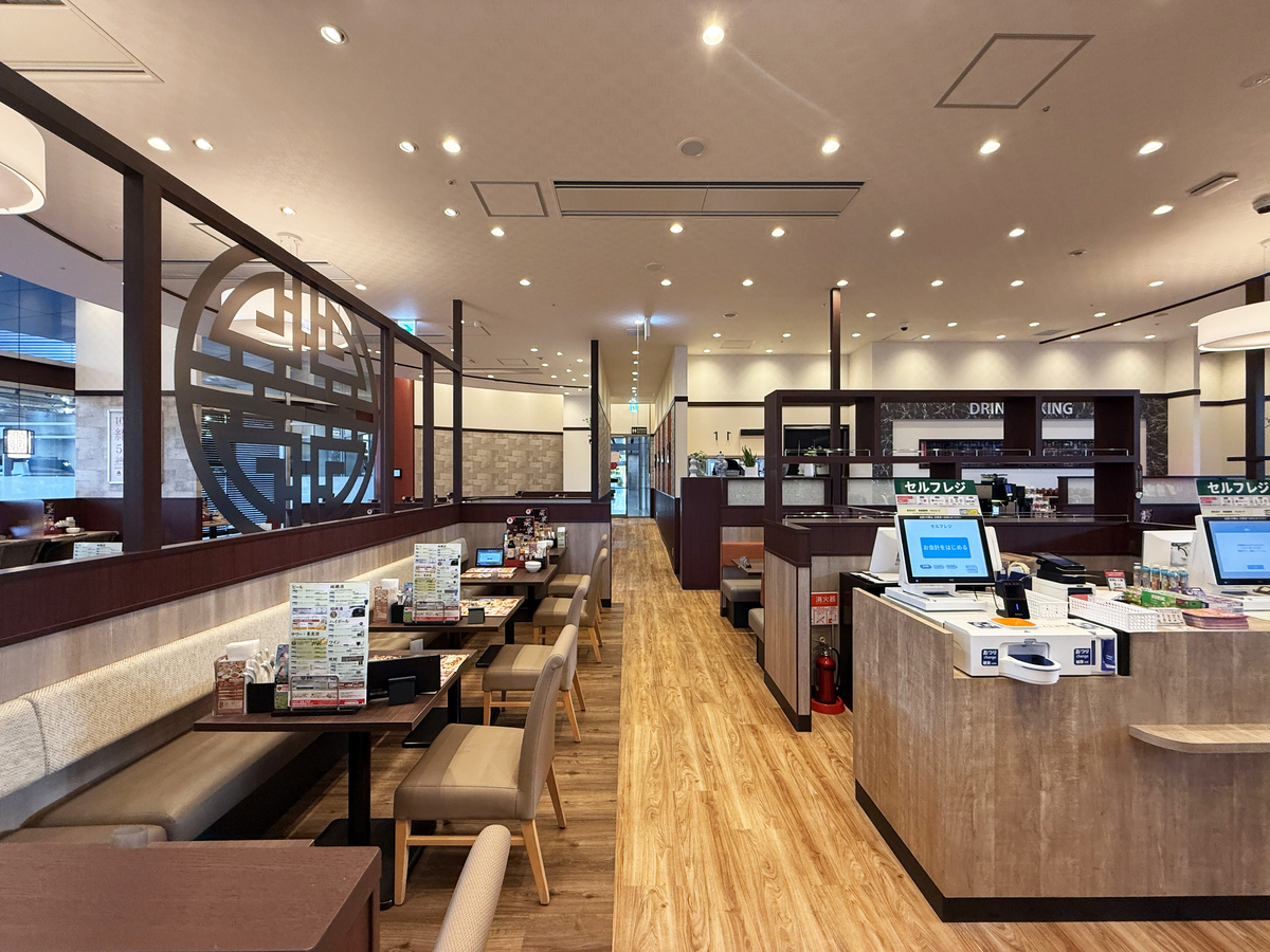 東京都港区のバーミヤン お台場海浜公園駅前店｜中華料理レストランの内装デザイン事例（株式会社ノムラアークス）