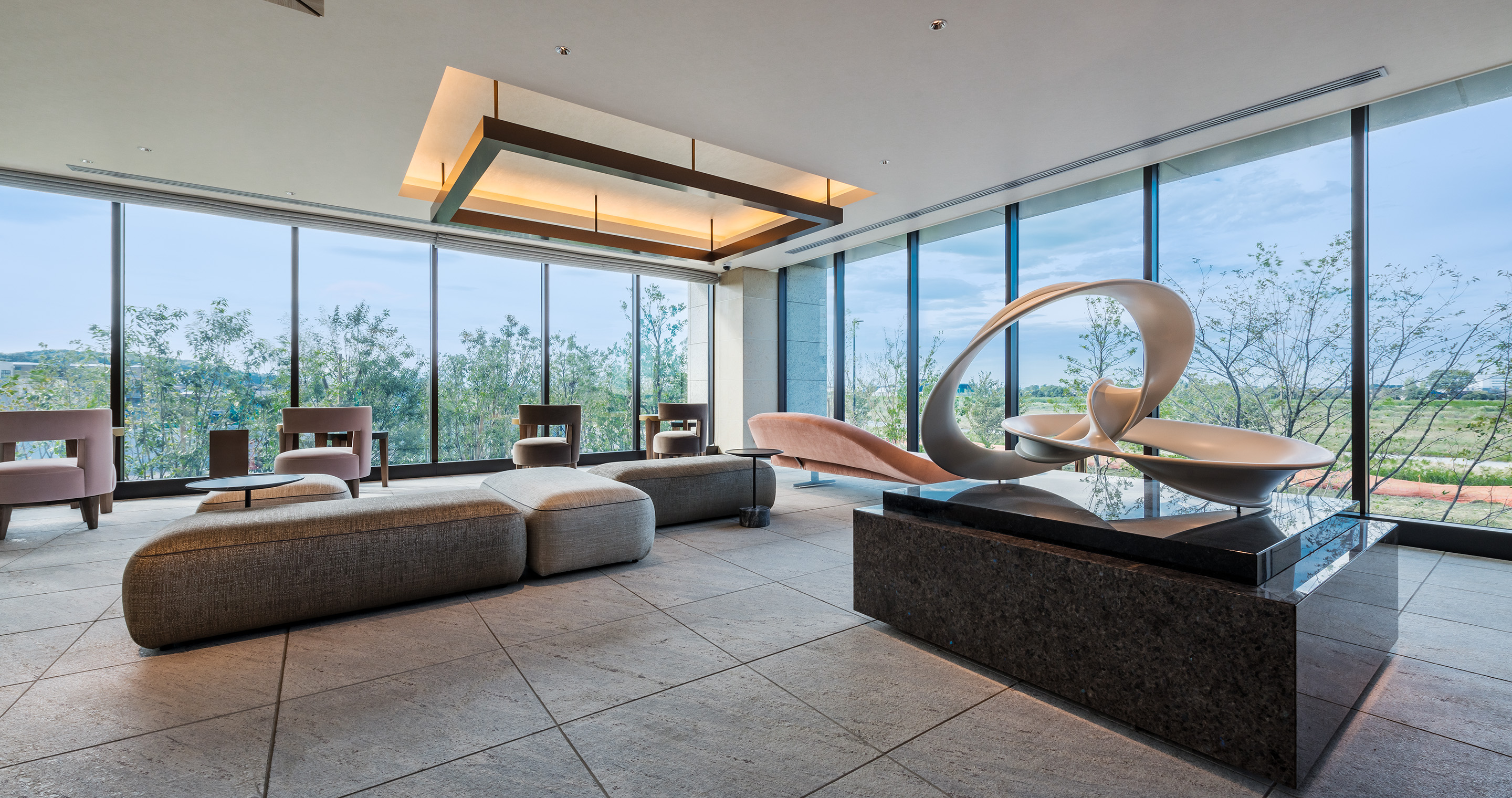 Brillia Tower 聖蹟桜ヶ丘 BLOOMING RESIDENCE 共用部（超高層マンションの共用部）の写真 2
