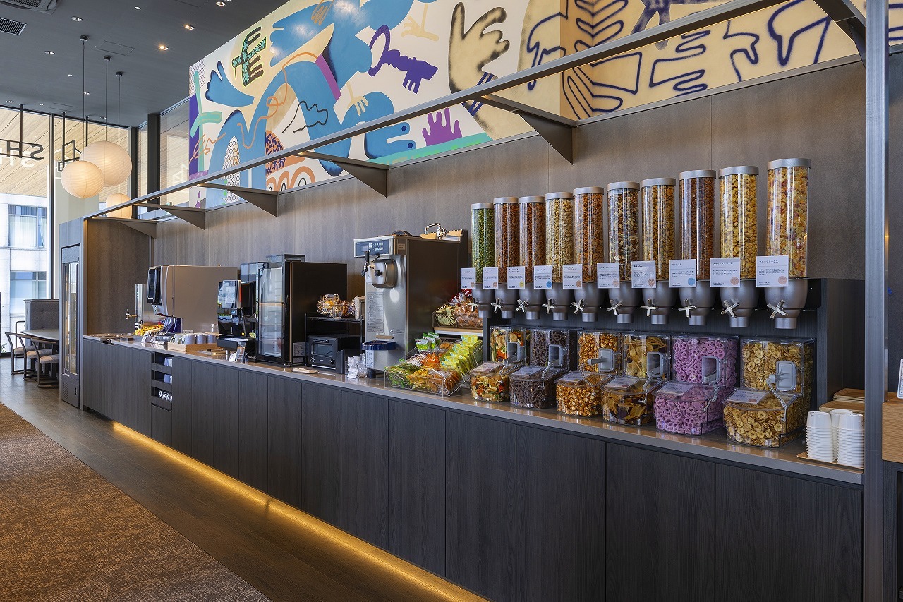 SHARE LOUNGE みなとみらい（カフェラウンジ・コワーキングスペース）の写真 6