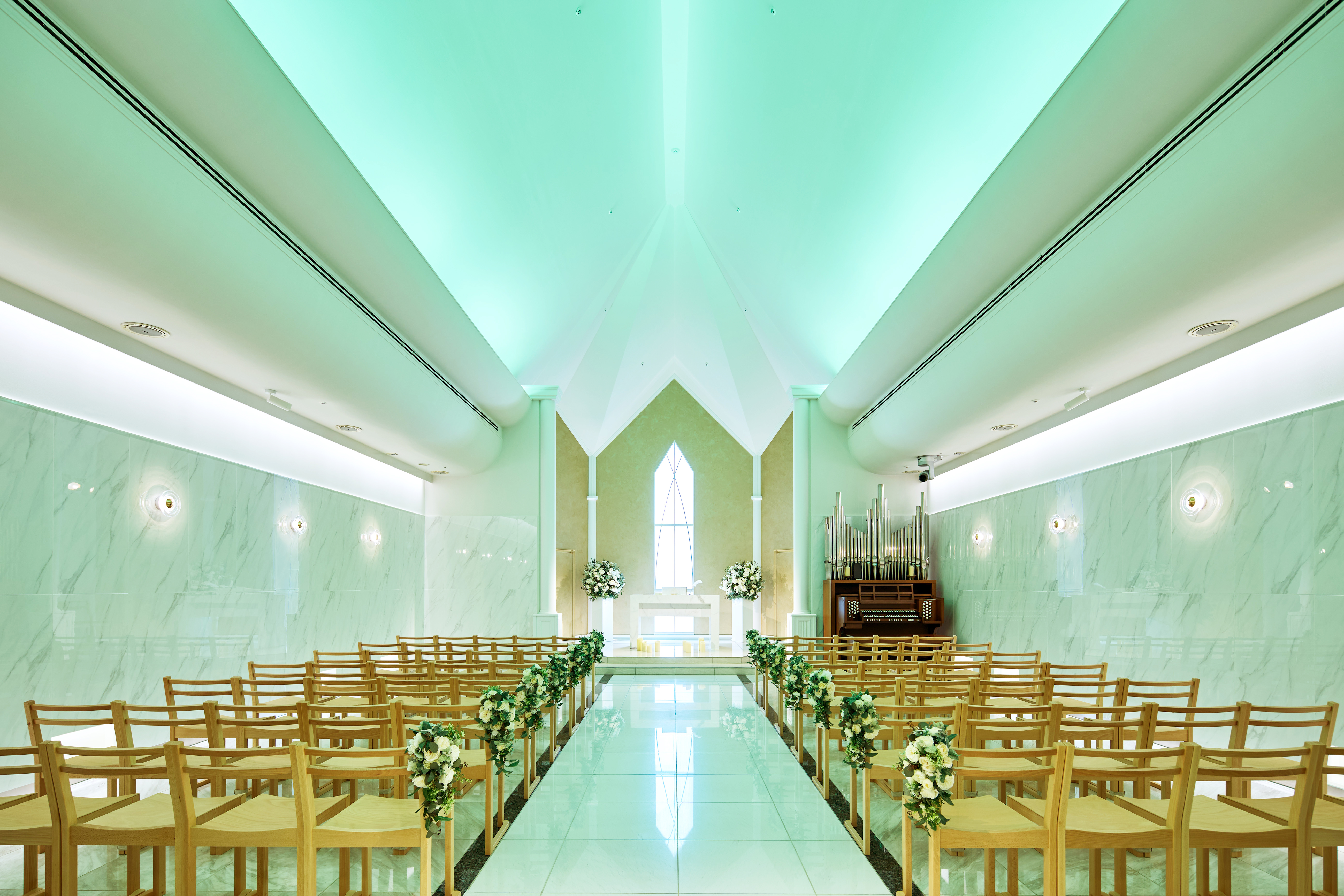 新横浜グレイスホテル チャペル・ガーデン リニューアル